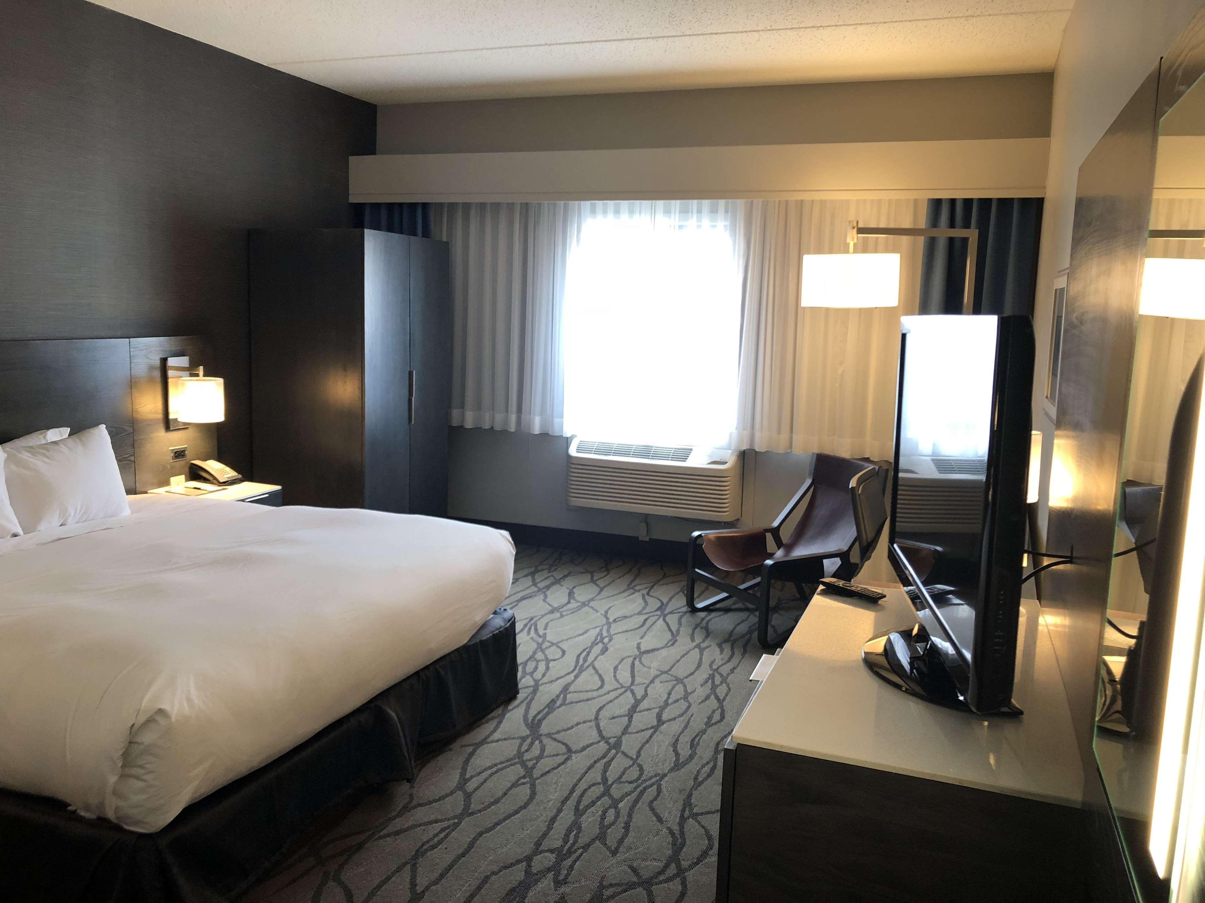Отель Doubletree By Hilton Racine Harbourwalk Экстерьер фото