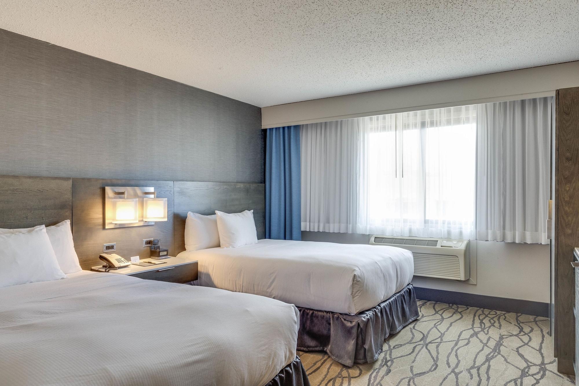 Отель Doubletree By Hilton Racine Harbourwalk Экстерьер фото